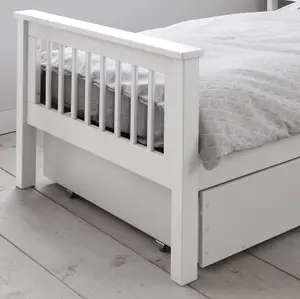 Hampshire Single Bed Frame with Olaf pull out Trundle in White