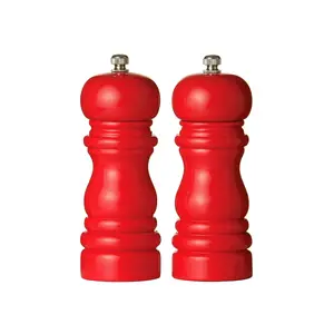 Essentials by Premier Salta Red Hi Gloss Salt and Pepper Set