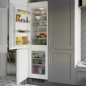 GoodHome GHBI7030FFUK 70:30 Classic Integrated Automatic defrost Fridge freezer - White