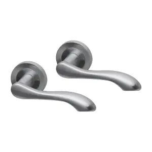 Intelligent Hardware - Internal Door Handle - Pair - Lever on Round Rose - Regent - Satin Chrome