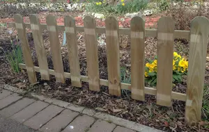 Large Wooden Picket Fence Panels Garden Edging Lawn Border Set of 3