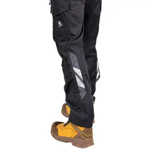 Mascot Accelerate Trousers with Kneepad Pockets - Black   (34.5) (Leg Length - Regular)