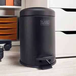 BLACK+DECKER 61349 5L Matt Black Dome Shaped Pedal Bin With Soft Close Lid