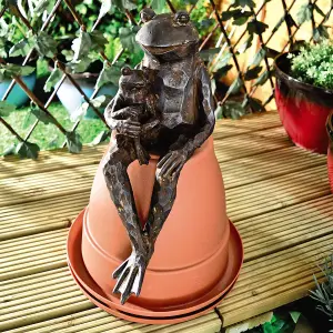 Sitting Frog Ornament - Weatherproof Metal Finish Garden Sculpture for Pond, Patio, Plant Pots, Ledges - 40 x 14 x 18cm