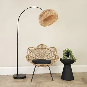 ValueLights Louis Black Arched Curved Floor Lamp with Bamboo Donut Lamp Shade and LED Bulb