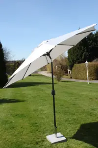 2.7M Wide Garden Parasol Umbrella With Tilt and Crank  (Light Grey)