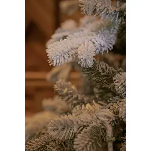 7.5ft Snowy Sheffield Spruce Artificial Christmas Tree with 700 Warm White LEDs 7.5ft