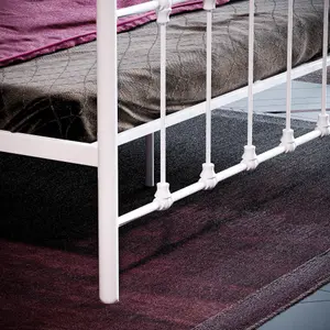 Vida Designs Paris White 5ft King Size Metal Bed Frame, 200 x 150cm