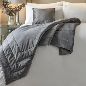 Melanie Glamorous Velvet Warm Bedspread Throw