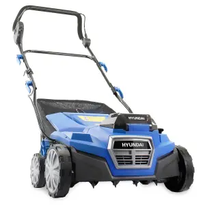 Hyundai 2 x 20V (40V) Cordless Lawn Scarifier, Aerator & Dethatcher Rake 380mm 4Ah Li-Ion Batteries Brushless  HY2196