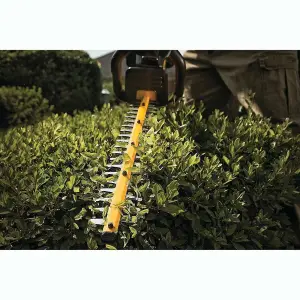 DEWALT DCM563P1 18v Hedge trimmer