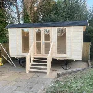 Inmedias Garden Shepherds Hut Log Cabin - 4.8m x 2.4m - Glamping Pod Building with Decorative Wheels