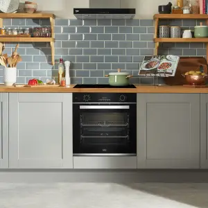 Beko BBIS25300XC Built-in Single Multi-function Oven - Black