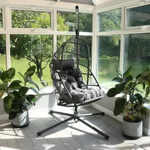 Relaxer Hanging Rattan Pod Chair