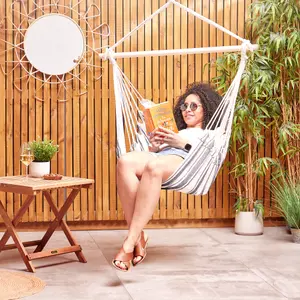 VonHaus Hanging Chair, Blue and White Striped Garden Hammock Chair Swing Seat, Cotton Rope Garden Swing Chair with Tree Attachment