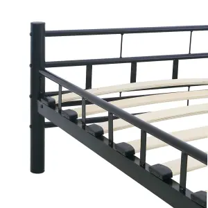 Berkfield Bed Frame Black Metal 120x200 cm