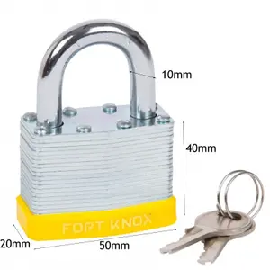 SPARES2GO Heavy Duty Hardened Steel Security Chain with Nylon Cover & Padlock (8mm x 3ft)