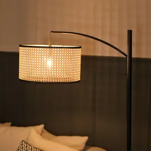 ValueLights Preto Black Metal Curve Stem Floor Lamp with a Natural Cane Wicker Shade with Black Trim