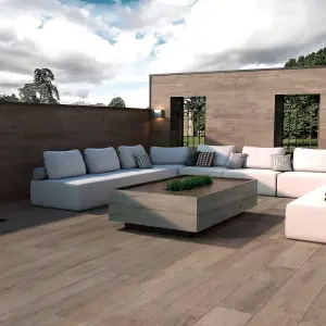 Fitz Matt Natural Wood Wood Effect Porcelain Outdoor Tile - Pack of 2, 0.71m² - (L)1200x(W)295