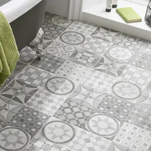 Lofthouse Grey Matt Patchwork Stone effect Ceramic Indoor Wall & floor Tile, Pack of 9, (L)333mm (W)333mm