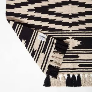 Homescapes Dinan Black & White Kilim Cotton Rug 240 x 300 cm