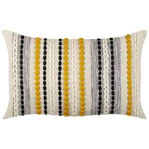 Set of 2 Cushions ARDISIA Boucle 40 x 60 cm Striped Light Beige