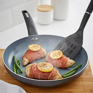 Tower Cerasure T80353 30cm Frying Pan