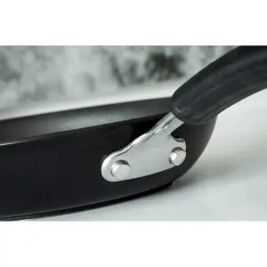 Circulon Total Black Round Hard Anodised Aluminium Non-Stick Covered Skillet Pan 31cm