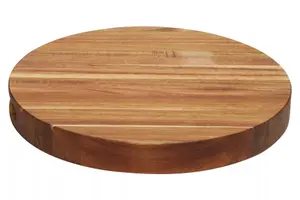 Interiors by Premier Kora Acacia Round Chopping Board