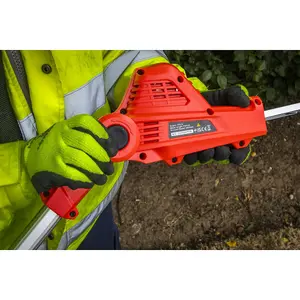 Sealey Cordless Telescopic Hedge Trimmer Kit 20V 2Ah SV20 Series CP20VTP01