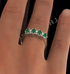 Emerald 0.94Ct And Diamond 9K Gold Ring