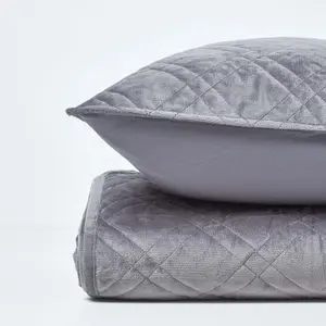 Homescapes Luxury Dark Grey Quilted Velvet Bedspread Geometric Pattern 'Paragon Diamond' Throw, 200 x 200 cm