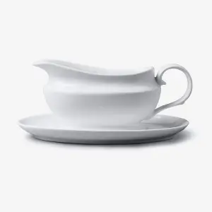 WM Bartleet & Sons Porcelain Traditional Gravy Boat with Saucer, 500ml