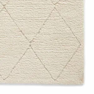 Ideal Shaggy Cream Diamond 3D effect Medium Rug, (L)170cm x (W)120cm