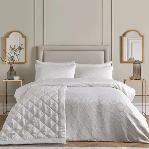 Montez Luxe Jacquard Bedspread