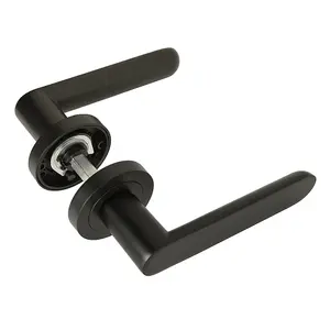 Z750 Lever Rose Door Handle, High Quality Matt Black Finish - Handlestore