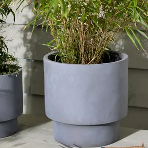 Medium Light Grey Fibre Clay Indoor Outdoor Flower Plant Pot Houseplant Garden Planter