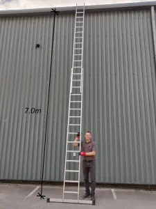 Double Extension Ladder 2 x 15 Rung 7.0m Max Open Height 4.0m Closed