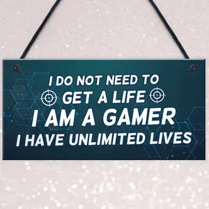 IM A GAMER Sign Funny Gamer Gift Hanging Plaque For Bedroom Man Cave Games Room