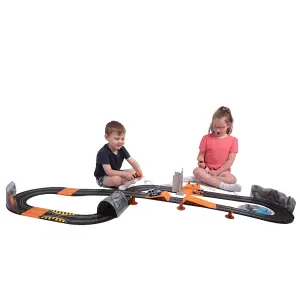 Jurassic World Electric Race Car Track Set 105022JW Ultimate Wild Racing - 4.4M Track 2 Player Car Slot Race Set Kids Toys