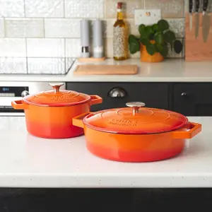 Cast Iron Casserole Set of 2 20cm & 28cm / 2.8L & 4.3L Dishes Oven Proof Enamelled Cast Iron Pans with Lids