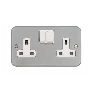 Vimark VM1209SP Metalclad 2 Gang 13A Switched Socket SP