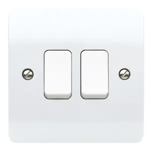 MK 10A 2 way 2 gang Light Switch Gloss White