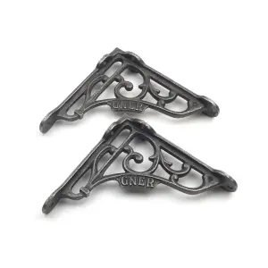 Oakcrafts - Pair of Antique Cast Iron 'GNER' Railway Victorian Style Shelf Brackets - 125mm x 125mm