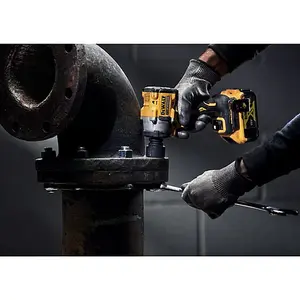 DEWALT DCF923N 18v Impact wrench 3/8" square drive