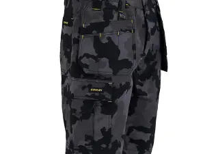 STANLEY Hanley Black Camouflage Holster Shorts - 36 Inch Waist for Comfort and Utility