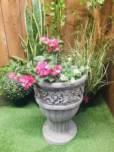 Flower design Stone cast Garden Vase