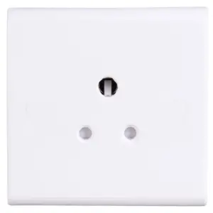 Deta S1331 Slimline Round Pin Unswitched Socket 5 Amp