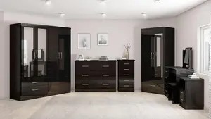 Nevada 3+2 Drawer Chest in Black Gloss Finish