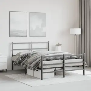 Berkfield Metal Bed Frame without Mattress with Footboard Black 140x190cm